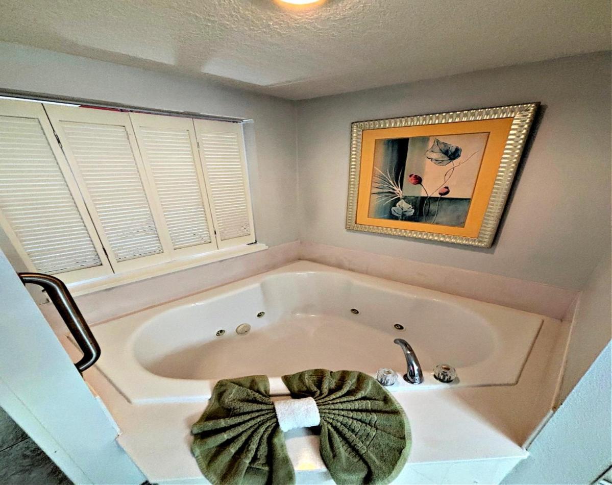 2 Bedroom Resort Condo Direct Oceanfront Wyndham Ocean Walk - Daytona Funland 2226 Daytona Beach Exterior foto